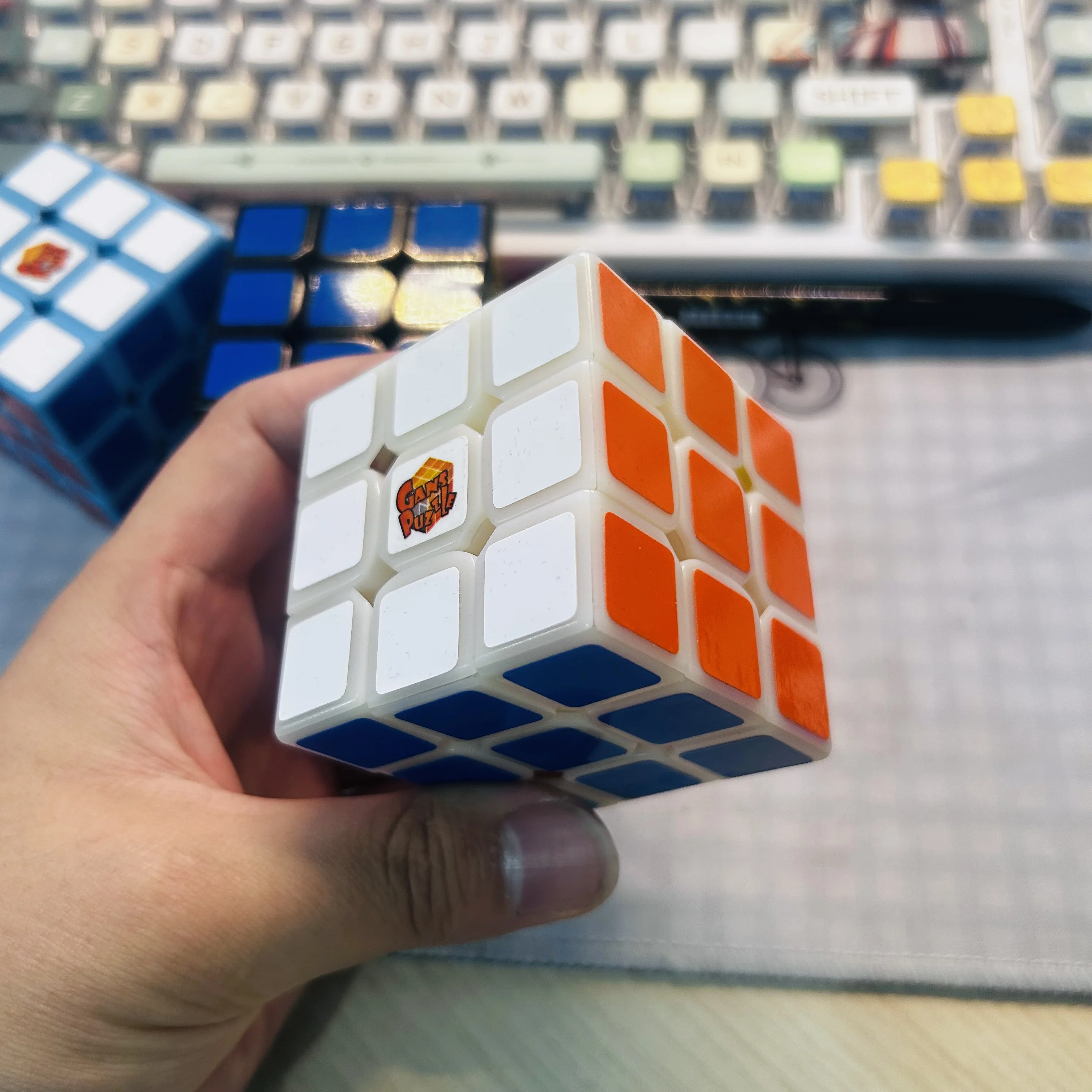 2013 Gan3 3x3 Cube Negro Blanco Azul Púrpura Colección Gan 3x3x3 Cubo Mágico