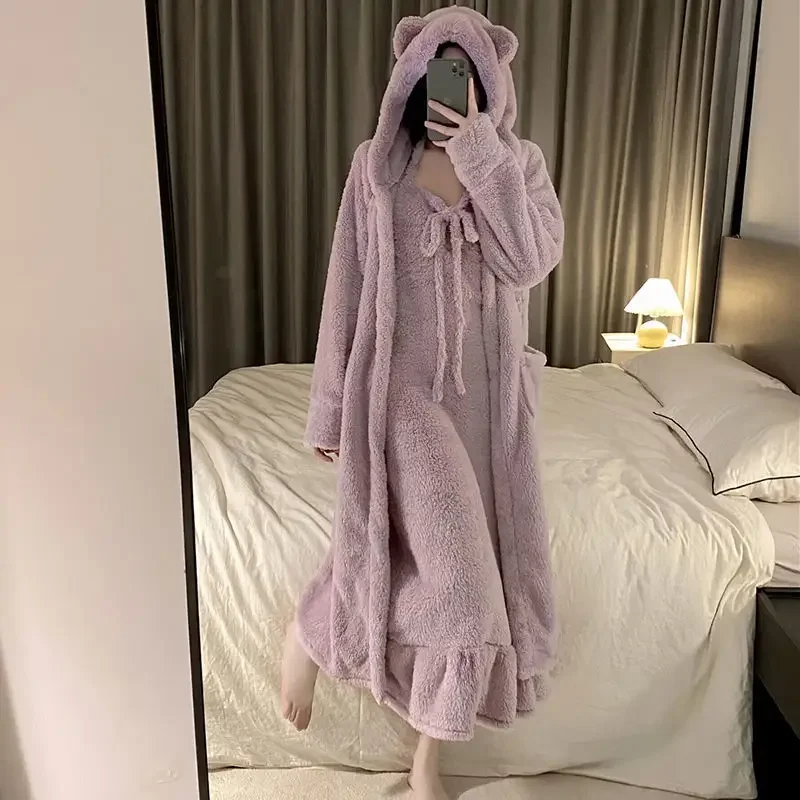 Mid-length Style Coral Fleece Bathrobe Female Warmth Soft Flannel Night Gown Wintertime Thickening Type New Style Juvenility