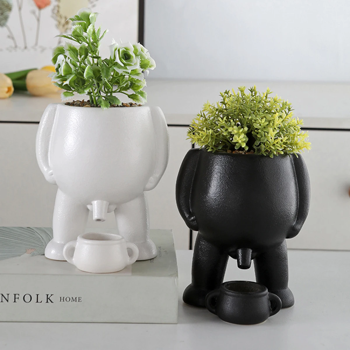 Spoof Ceramic Peeing Potted Plant Wear Resistant Flower Planter Resuable Desktop Plant Display Pot for Bedroom Patios Desk