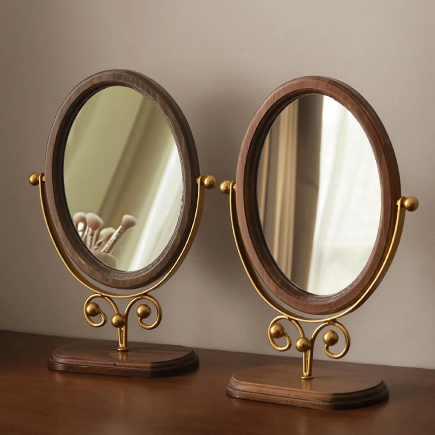 Espelho de maquiagem retrô de luxo leve, espelho oval, espelho de vestir de dormitório de alta definição, espelho giratório ajustável