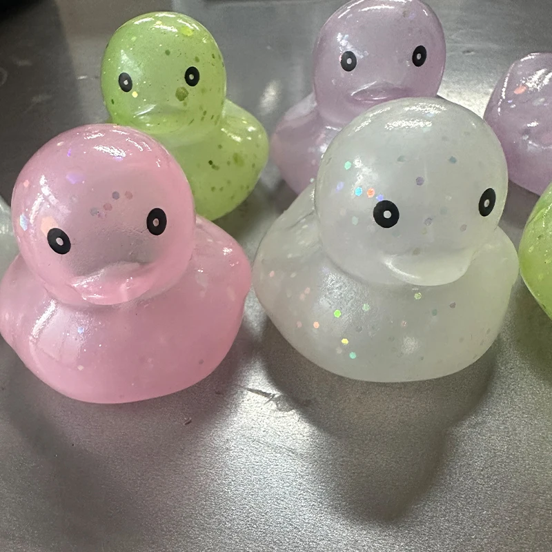 10-100 Uds patos de goma coloridos, juguetes patos de goma chirriantes lindos patos flotantes para recuerdos de fiesta de cumpleaños premios de clase decoración de coche