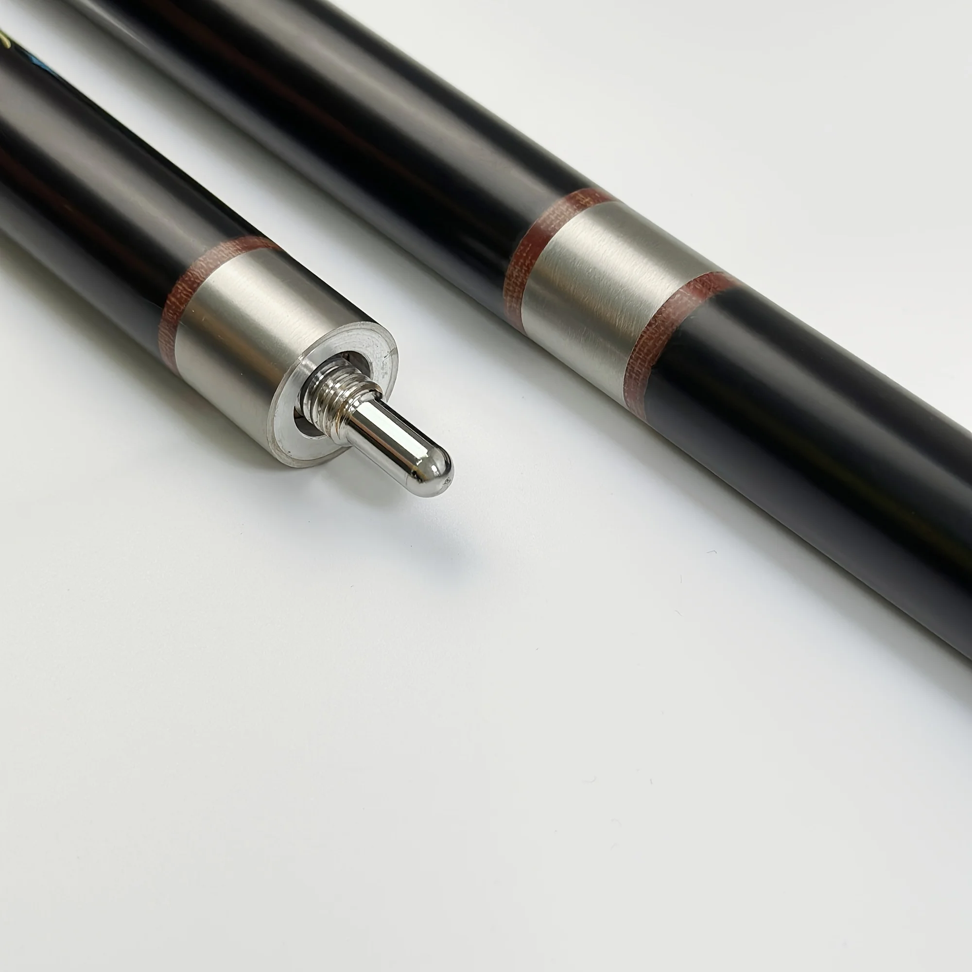 1 Billiard Cue, 1/2 Split Construction Fiberglass Billiard Cue with 13mm Original Tip
