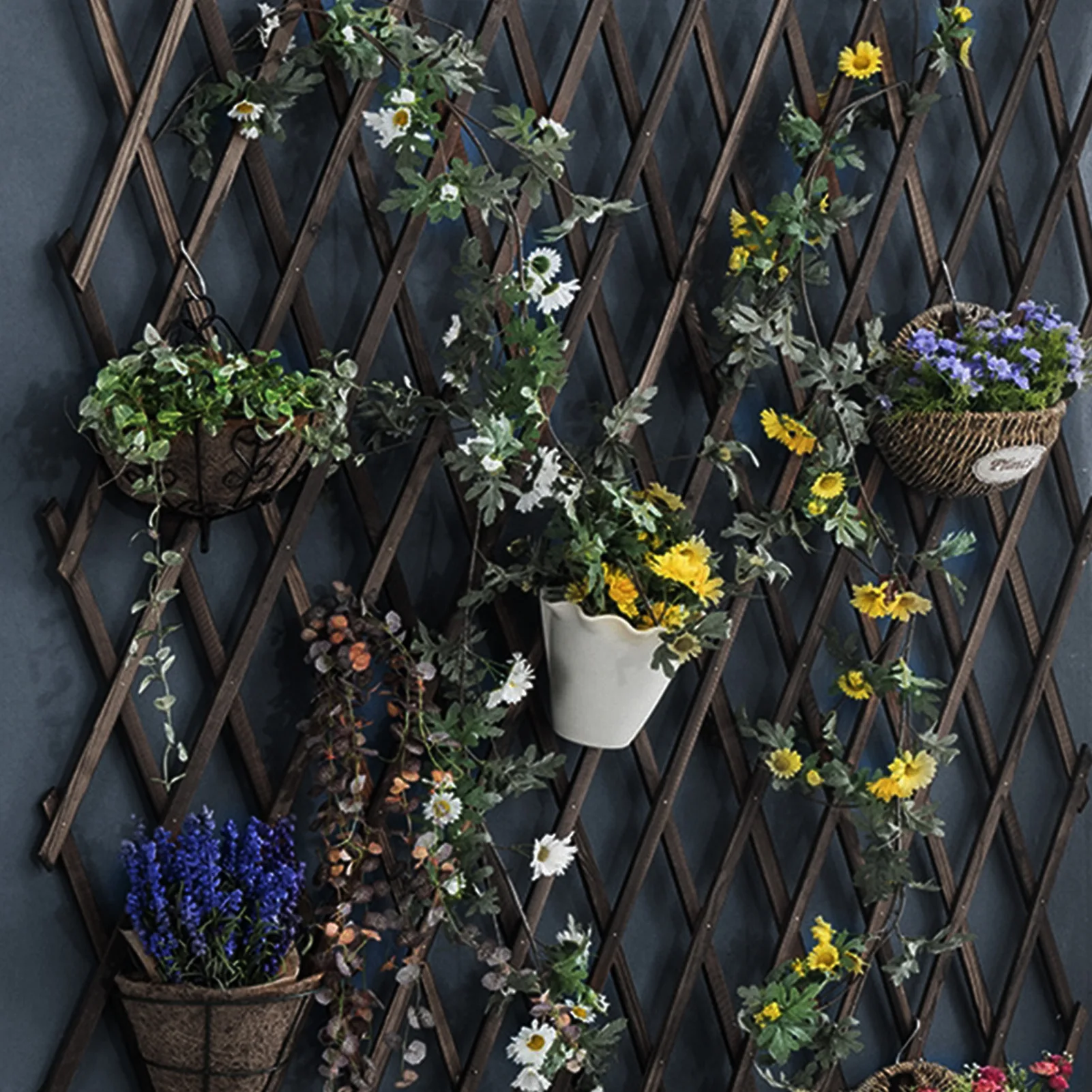 Extra Thick Expandable Plant Climb Hanging Frame Trellis Plant Support Fence Indoor Air Plant Vertical Rack Wall Decor for Garde