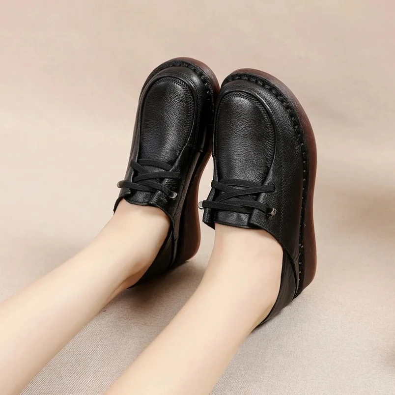 2025 أحذية ناعمة امرأة الشقق الإناث الخف الخريف قباقيب منصة فستان جلد طبيعي الخريف الزواحف الرجعية الجدة مريحة