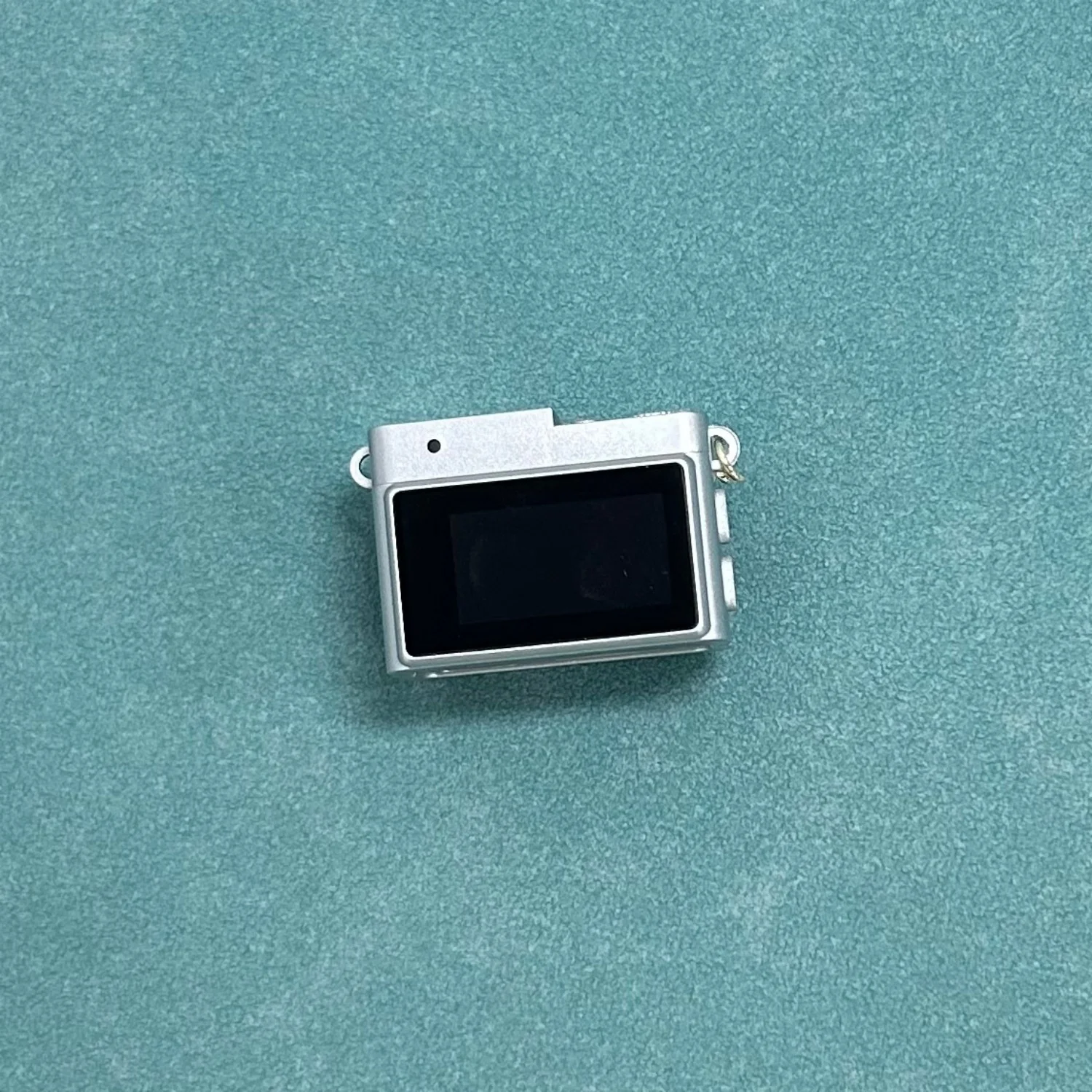 New S150 Super Mini Camera 0.96inch IPS Color Screen 1920x1080p Portable Pocket Camera Classic Retro Ornament LED Fill Light