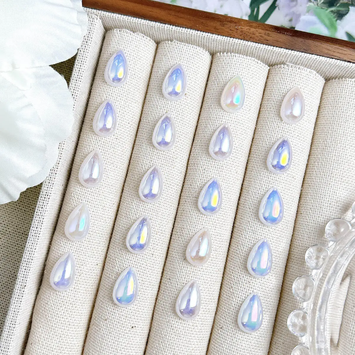 

60Pcs Colorful Gradient Teardrop Shaped Nail Art Decoration 3D Flat Bottomed Simulated Pearl Nail Charms Manicure DIY Parts