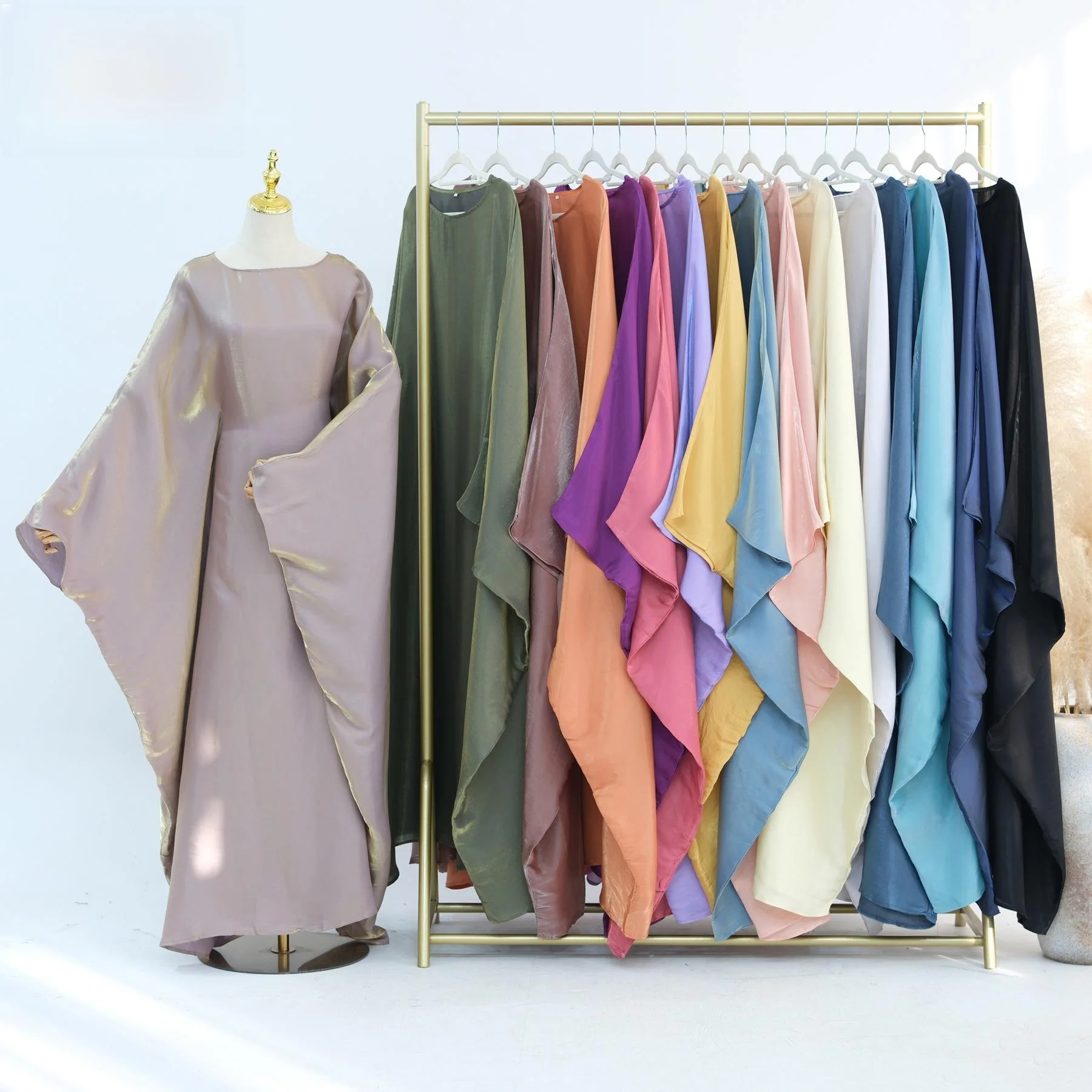 

Модный вечерний халат из блестящей ткани Lo Dubai LR770 с длинными рукавами, осенний сезон, без бренда, производство Китай