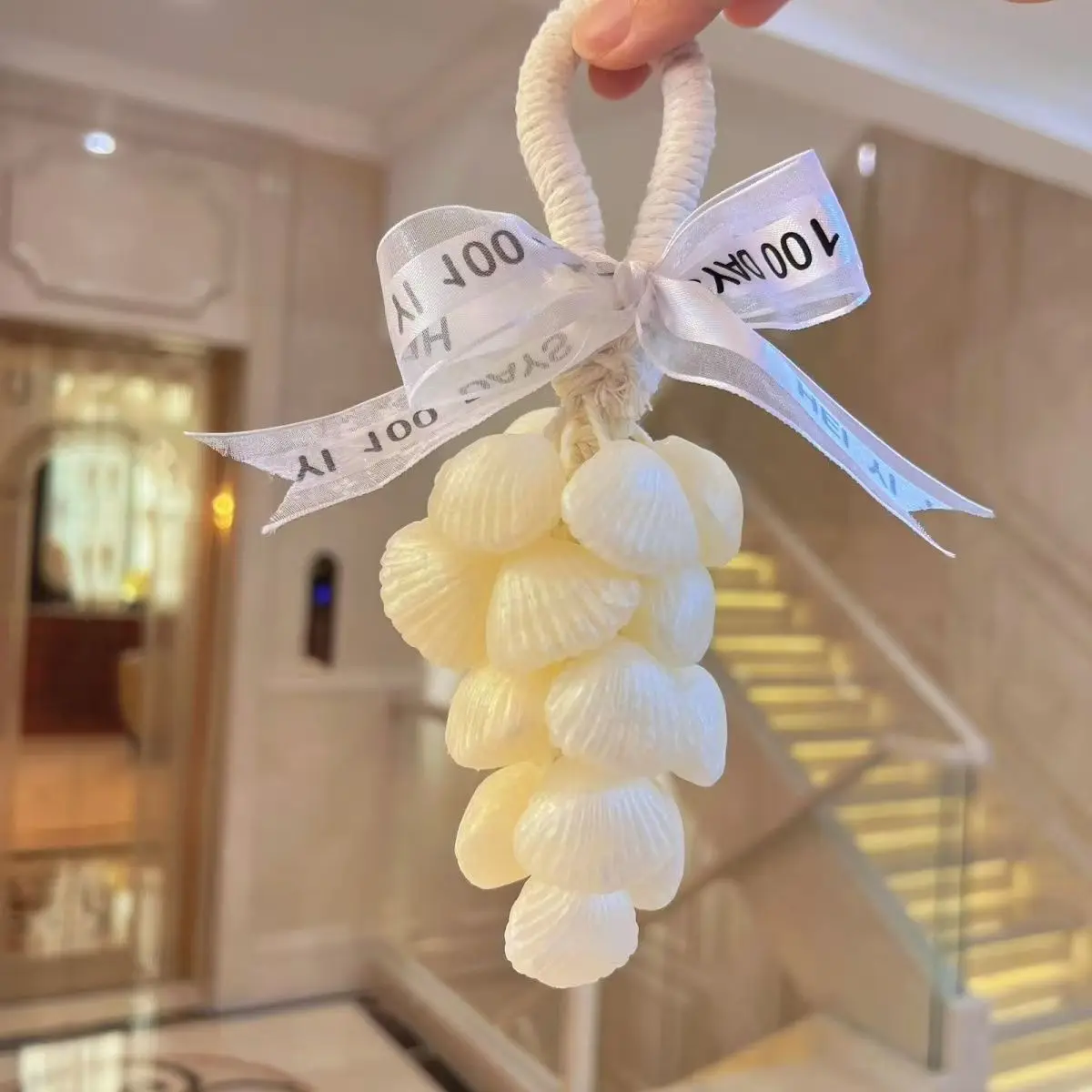 

Shell Handmade Soap Scented Hanging Charm Grape Cluster Car Mount Cabinet Soap Safety Decorative Ornament Gift Aromatherapy