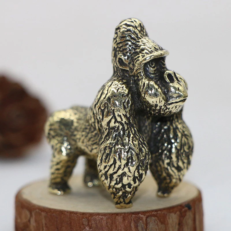 Chinese Classical Alloy Gorilla Statue Antique Study Desktop Ornament Table Tea Pet Solid Pure Copper Animal Figurine Decoration