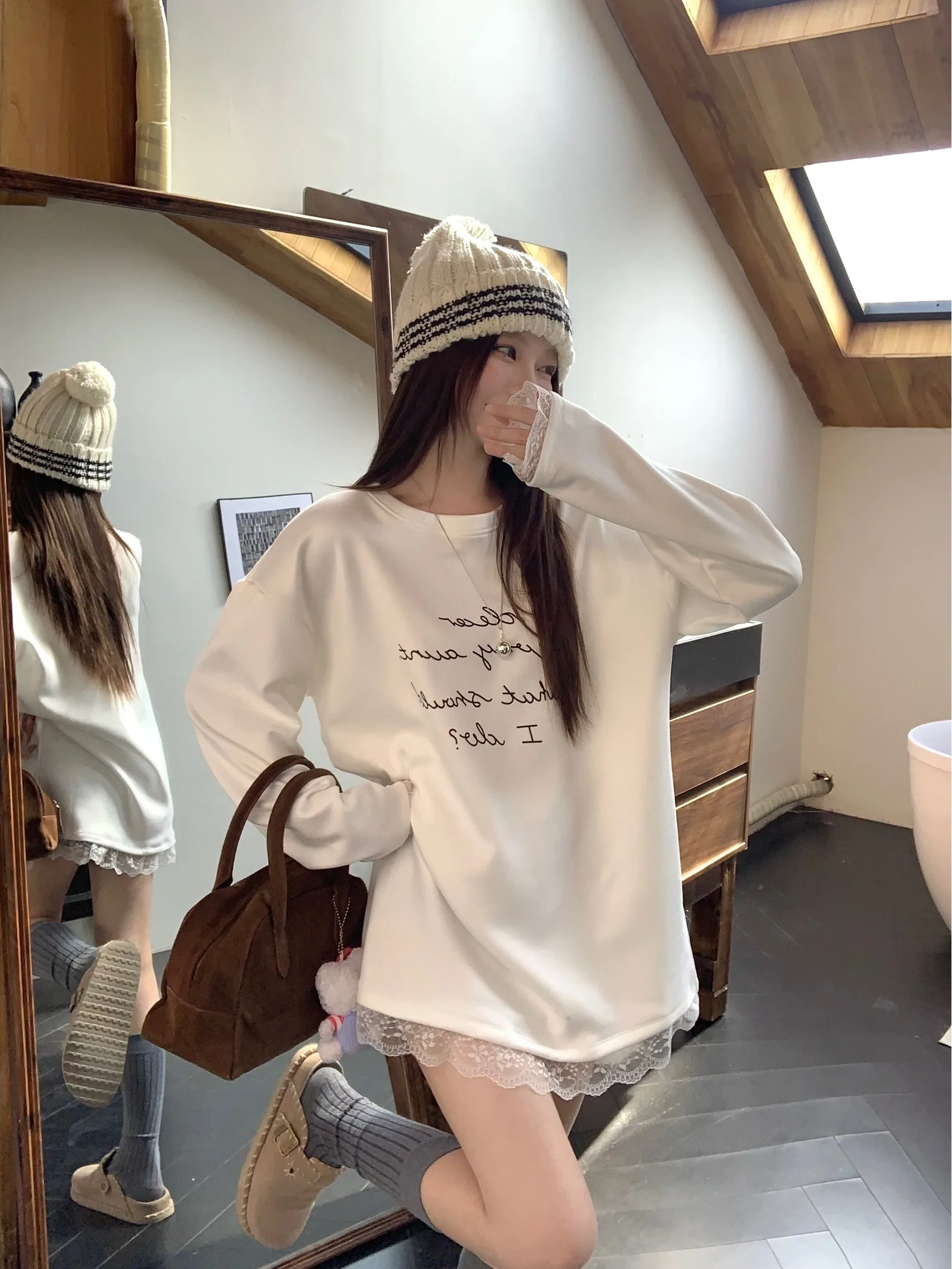 

Thiened Long Sve T-irt Women's Loose Fit Lace Splicing Winter Warm White Sweatirt Large Size Base irt Inner Wear