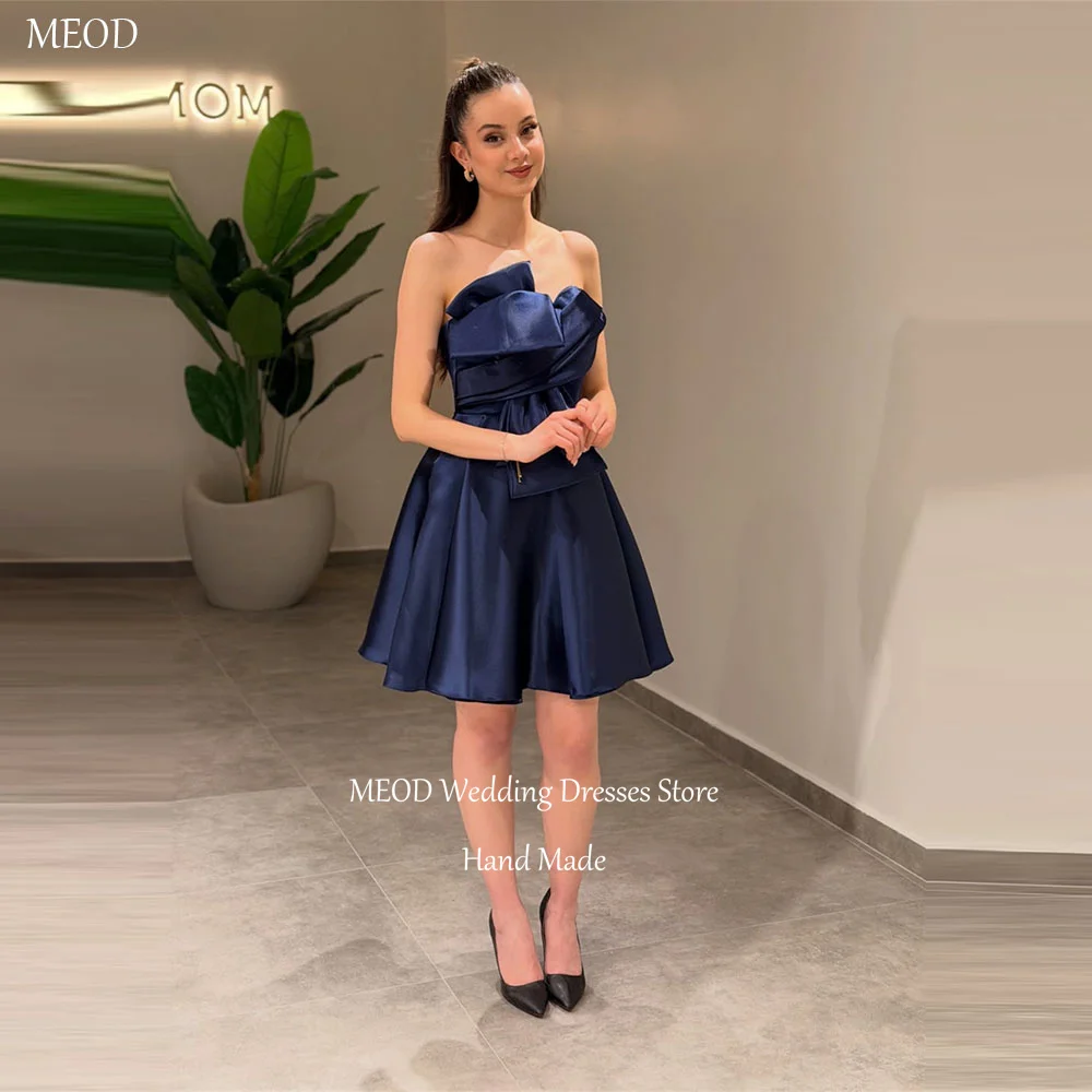 MEOD Satin-Mode-Abschlussballkleider, kurz, A-Linie, herzförmig, rückenfrei, moderne Partykleider, ärmellos, Mini-Heimkehrkleid, individuell gestaltet