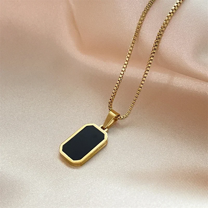 New Minimalist Rectangular Pendant Necklaces For Women Men Korean Black Epoxy Long Gold Color Metal Birthday Daily Gifts Jewelry