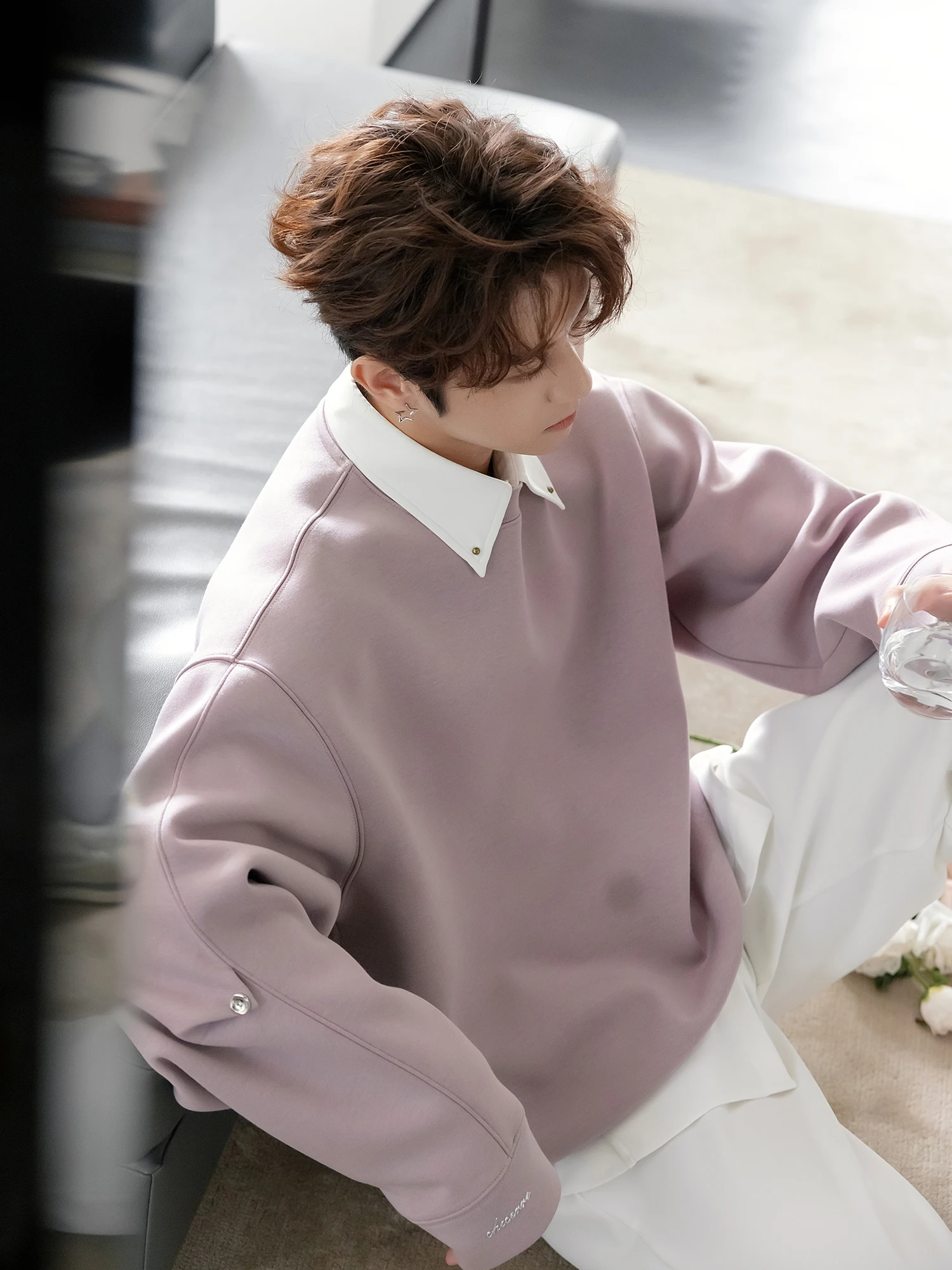 Men's 2025 Autumn New Metal Buckle Round Neck Sweatshirts Men's Trendy High-end Tops Men's Long Sleeve Solid Color Sweatshirts