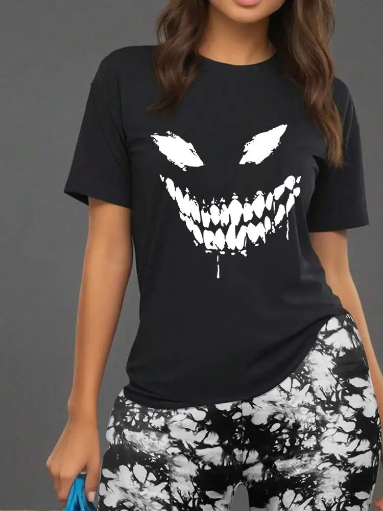 

A Bad Smile Printing Women T Shirts Two Piece Set Fashion Casual Floral Shorts Sets Comfortable Shirt Shortss Female Summer
