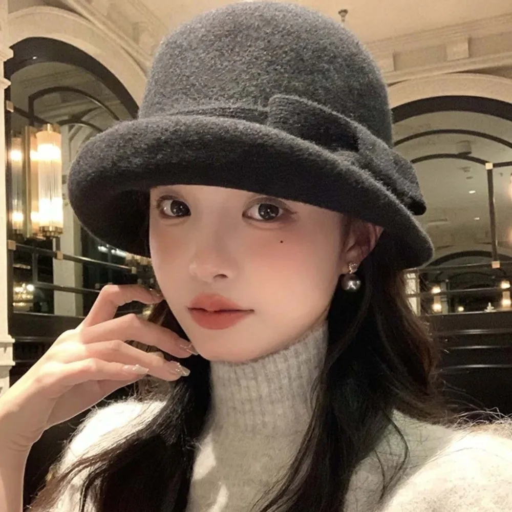 Live Show Vintage Looking Woolen Rolled Edge Cap Beret Bow British Top Hat Retro Warmer Woolen Formal Hat Performances