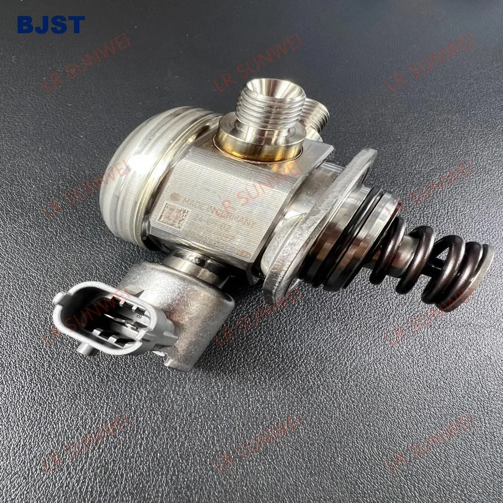 The engine fuel pump is suitable for LR4/5 Sport/Executive Defender XJ/XF  3.0/5.0 LR081595 C2Z31828