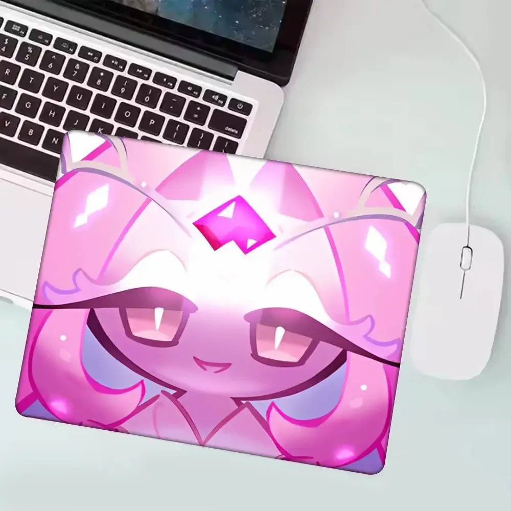 

Cute Cartoon Game CRK Eternal Sugar Cookie Small LockEdge Mouse Pad For Gamers Computer Desk Pad Rectangular Anti-slip Rubber