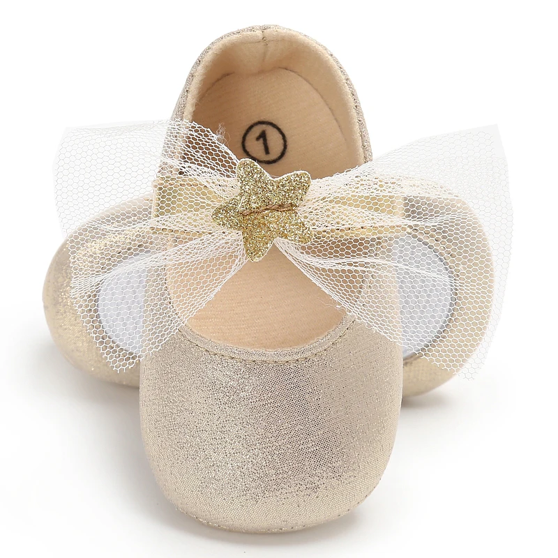 أحذية مشي لطيفة للأطفال باللون الذهبي، أحذية باليه مسطحة مع أشرطة قابلة للتعديل للفتيات، مريحة للمشي في الوقت الأول