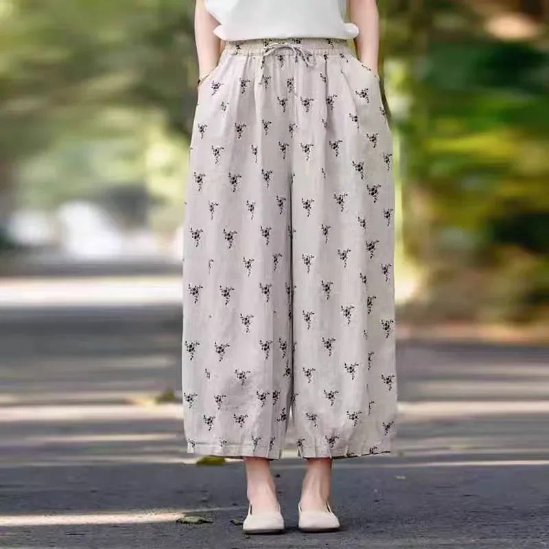 

Women's Light Gray Floral Print Drawstring Waist Wide Leg Cropped Linen Pants