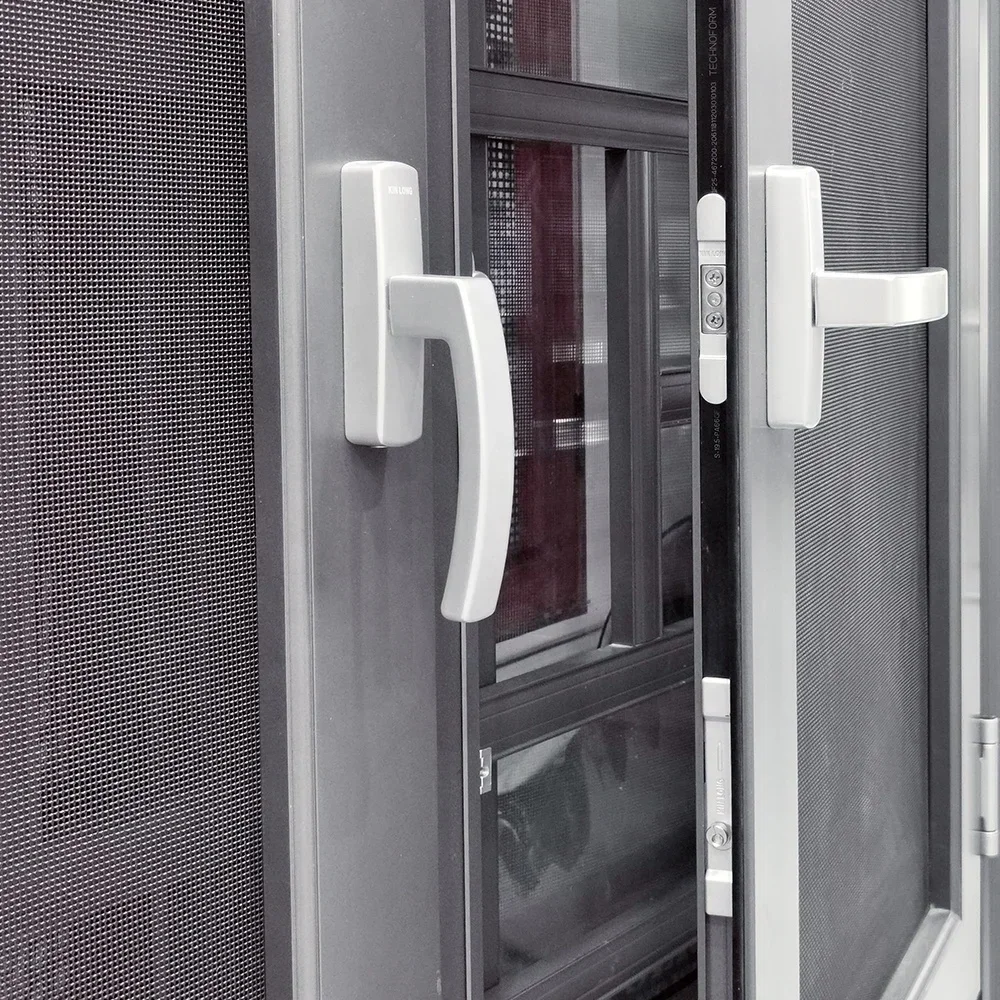 Doppelt verglaste Flügelfenster mit Thermobruch und Aluminiumrahmen