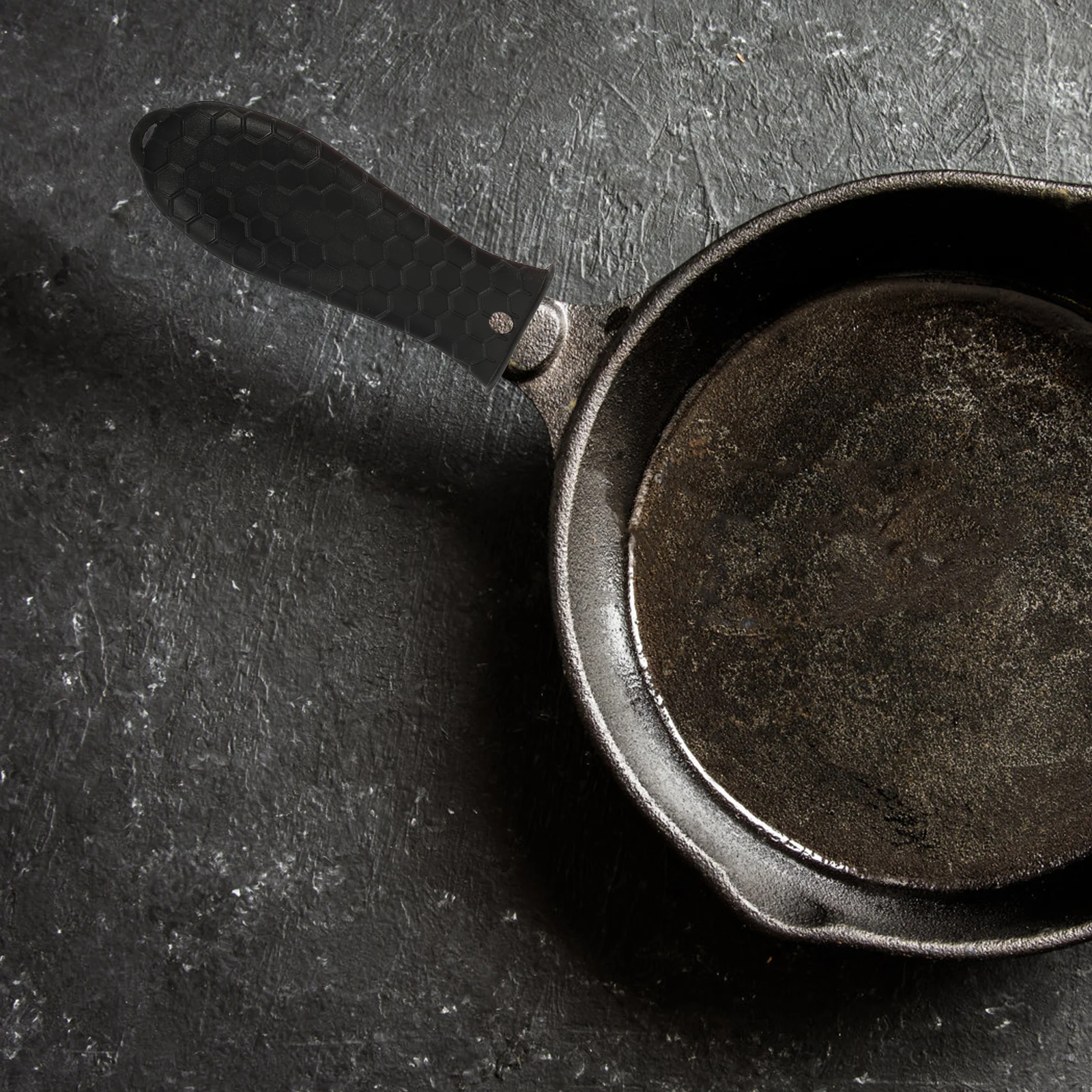 

2Pcs Silicone Pot Handle Covers Anti-Scald Non-Slip Pan Handle Sleeves Heat Resistant Pot Grip Protectors Kitchen Cookware