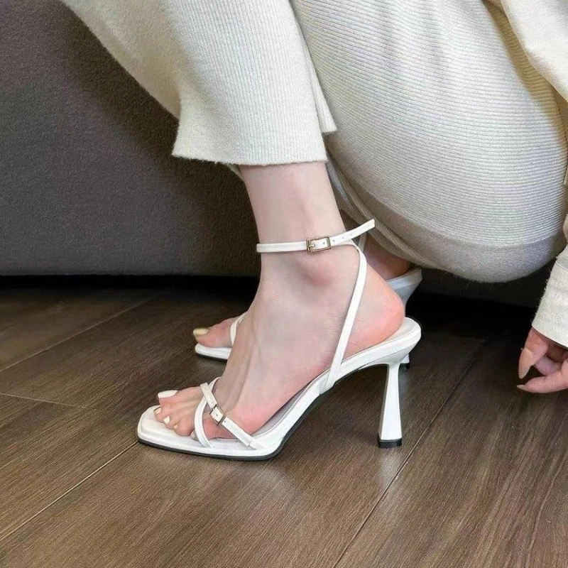 Women\'s Fashion Sandals Buckle High Heels Korean Style New Elegant Open Toe Square Head Solid Colour Party Walking Shoes