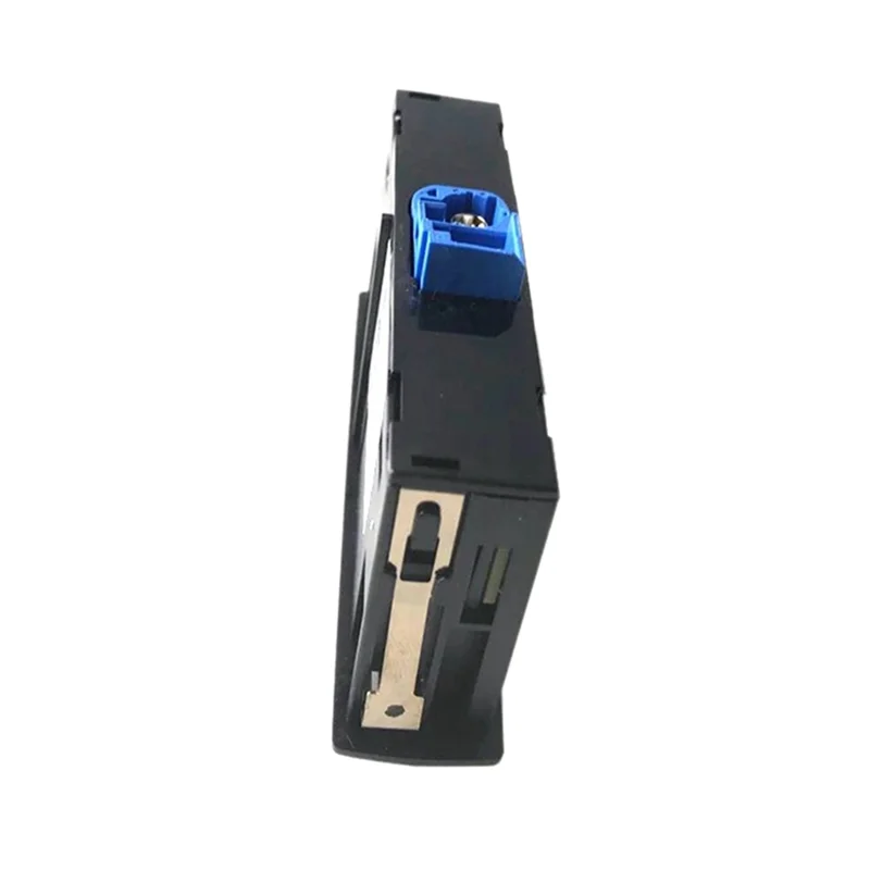 

Car USB Hub Integrated Line Interface Socket Connection Multimedia Box A1728201600 For Mercedes-Benz