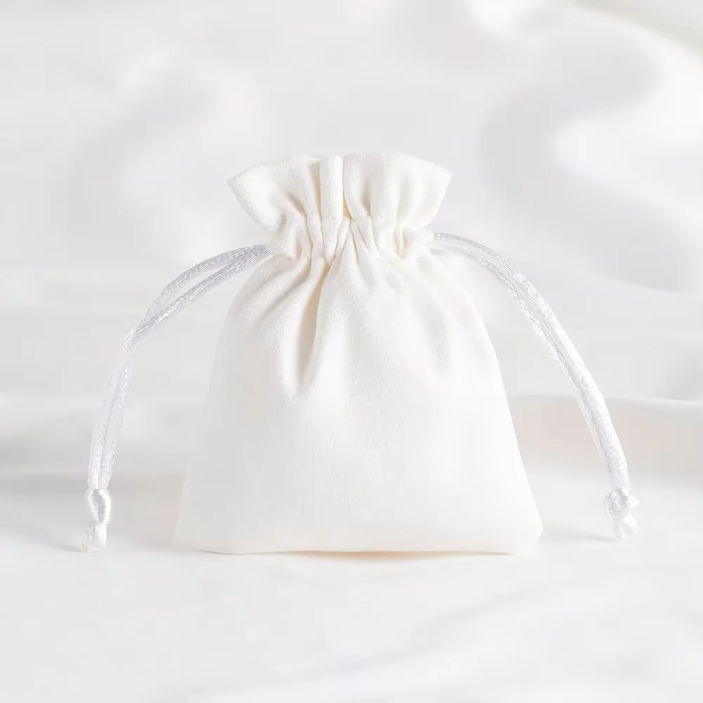 5pcs Premium Flannel Drawstring Pouches for Jewelry Storage
