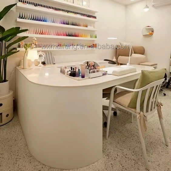 

Металлический маникюрный стол с мраморной столешницей для салона красоты