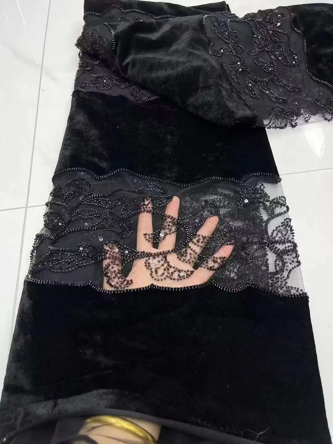 

Green Luxury African Lace Fabric 2025 High Quality Sequins Beads Lace Fabrics For Nigerian Wedding French Velvet Lace Fabric