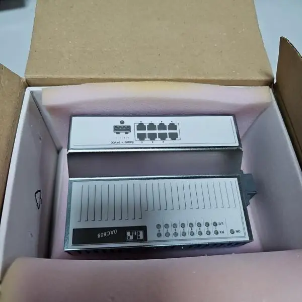 

Plc 0AC808 0AC8089-1 Rev D0 HUB ETHERNET