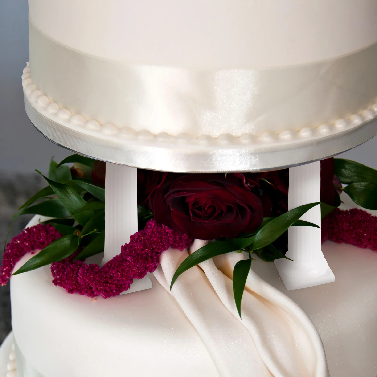 

Cake Support Rods Roman Column Pillars Plastic Cake Stands For Wedding Tiered Display Dessert Table Centerpiece Multi-Layer
