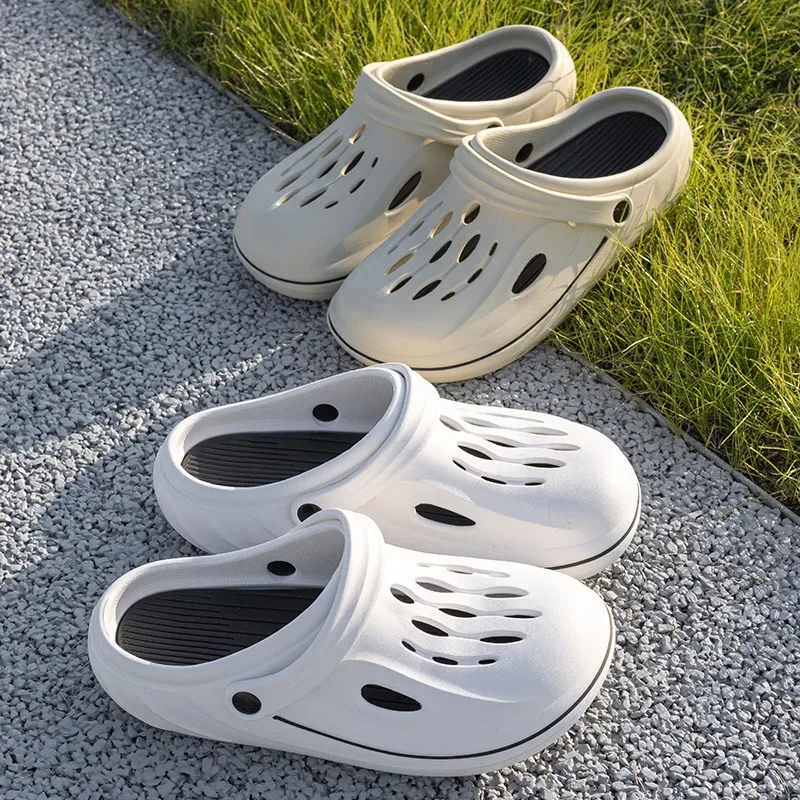 Outdoor Men's Sandals Leisure Summer Hole Shoes for Male Breathable Soft Bottom Thick Soles Unisex Non-Slip Garden Clogs