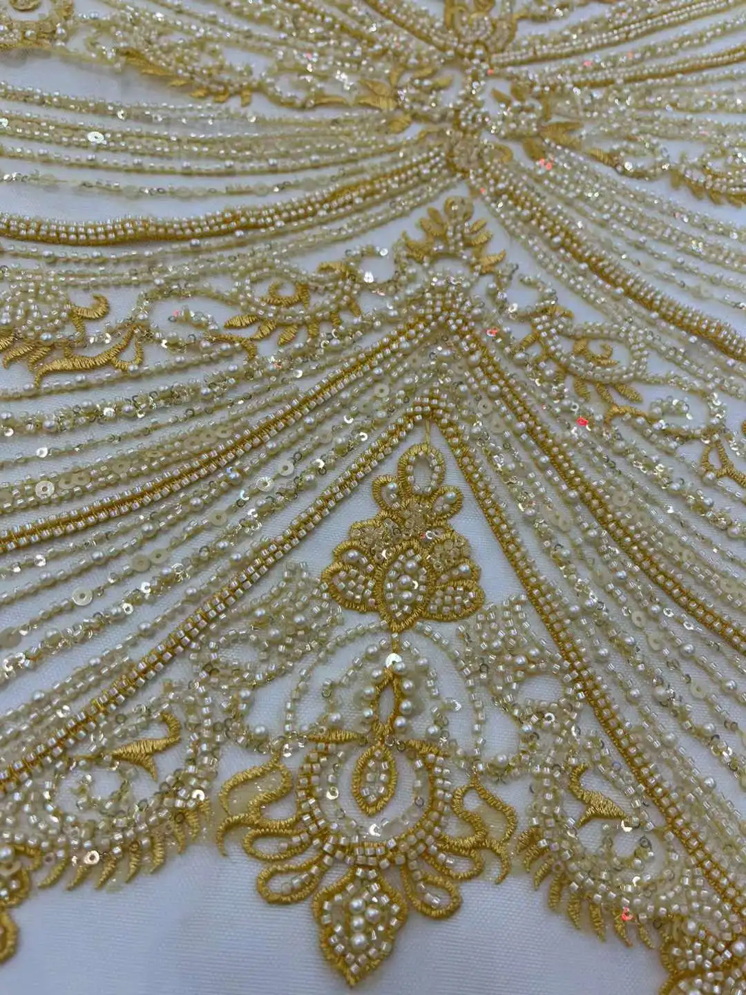 African Heavy Beaded Lace Fabric 2024 High Quality Beads Lace Fabric For Wedding Party Dress Tulle Mesh Sequins Lace Fabric