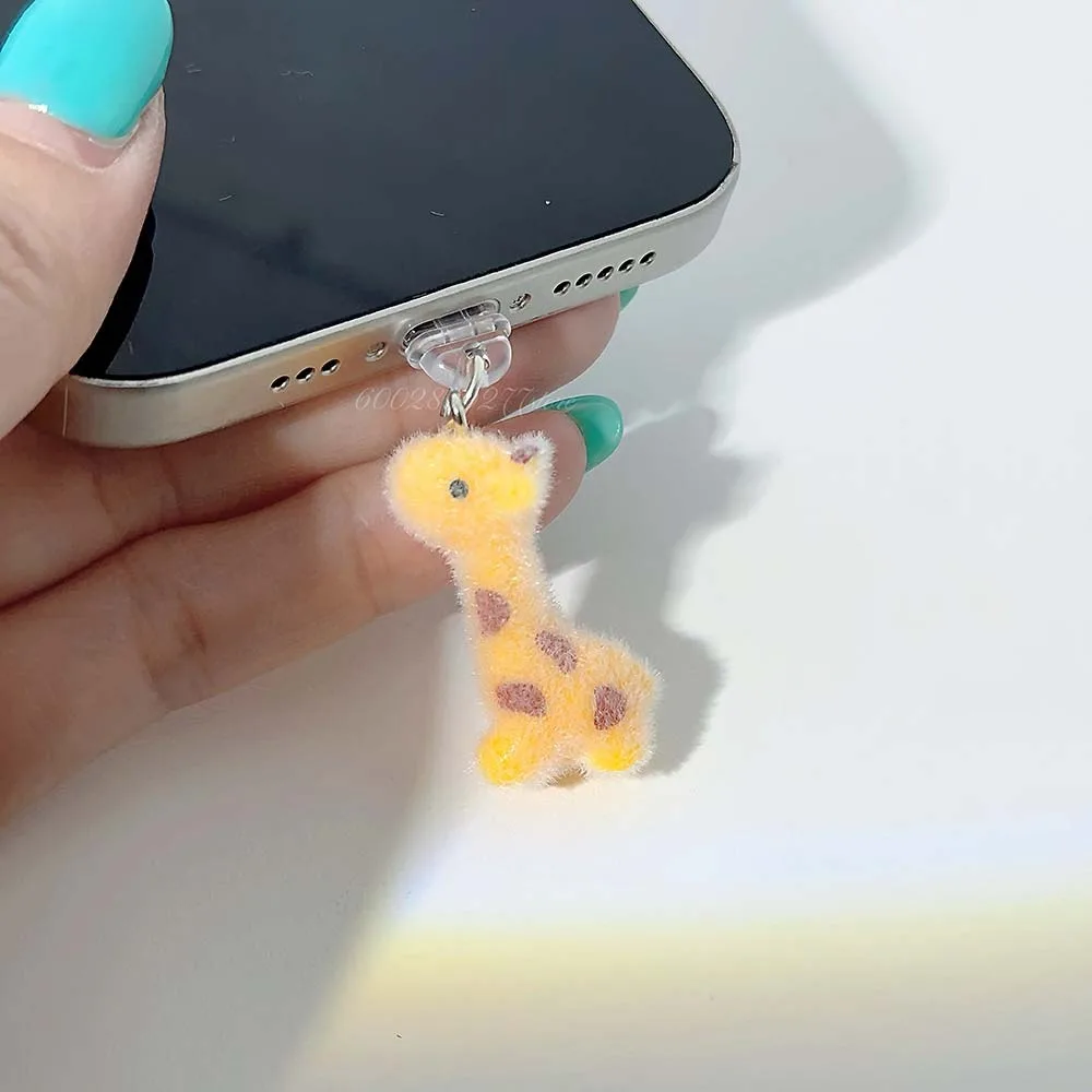 نوع C أفخم الزرافة الغبار التوصيل آيفون شحن ميناء لطيف الكرتون هدية الكريسماس الهاتف سلسلة مفاتيح سحرية حقيبة DIY التبعي #1