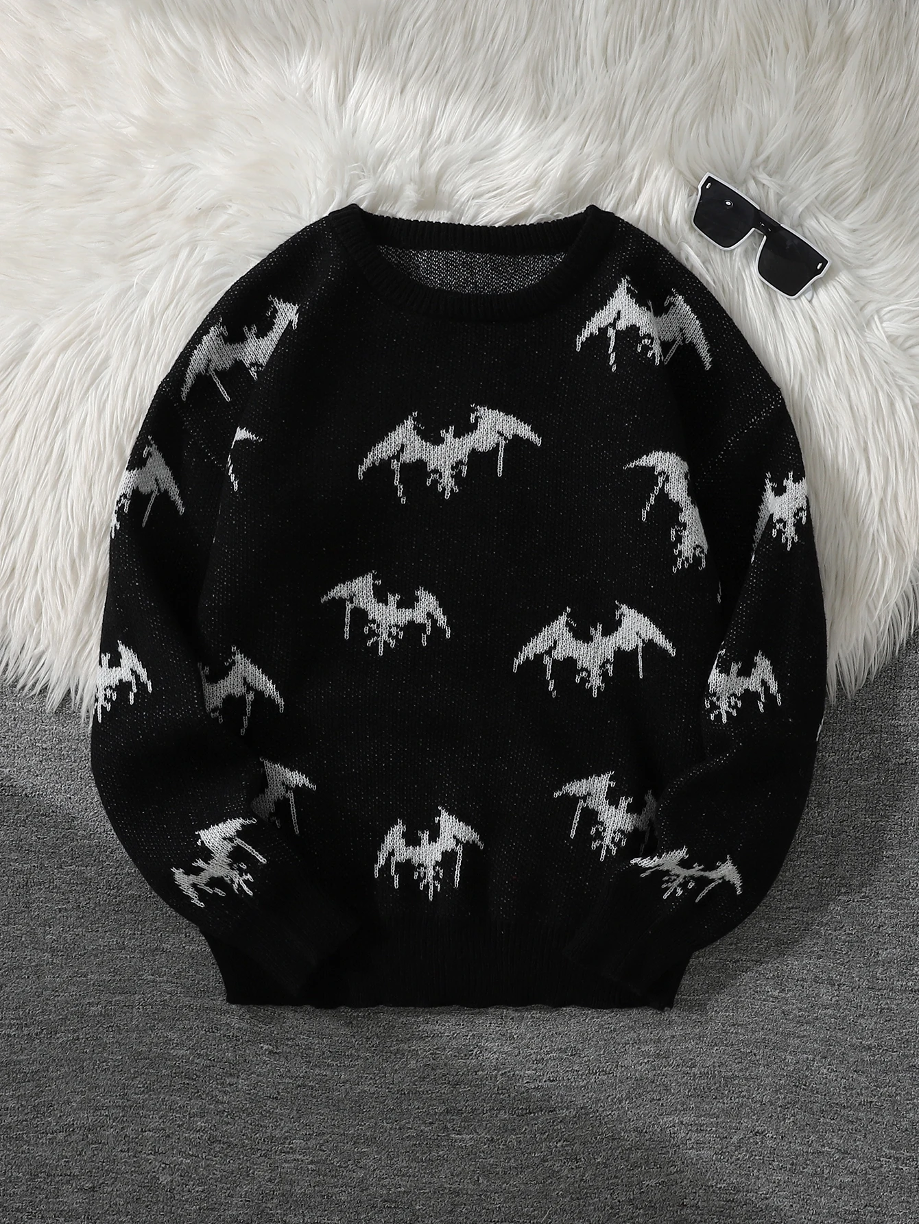 New Trendy Bat Jacquard Pattern Pullover Sweater, Casual Round-Neck Color-Block Knit Men's Pullover, Suitable for Everyday Wear, Unisex Top for Going Out, Regular Fit, Suitable for Autumn and Winter Seasons