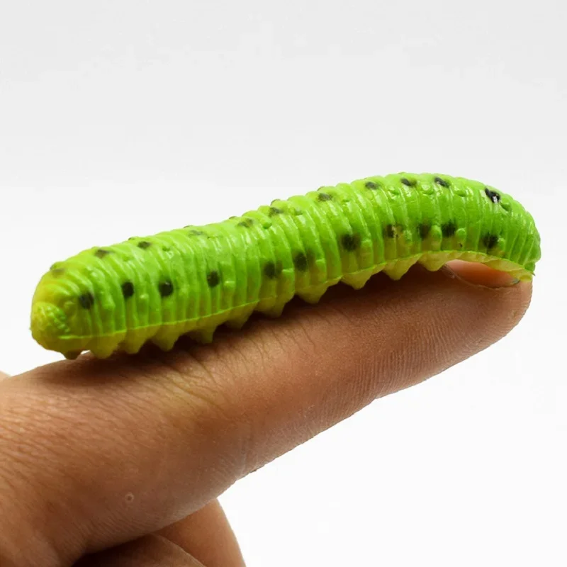 12Pcs/Lot Fund Simulation Caterpillar Green Worm Crawl Insect Animal Prank Tricky Persecute Others Toys Skeleton Unusual Gadgets