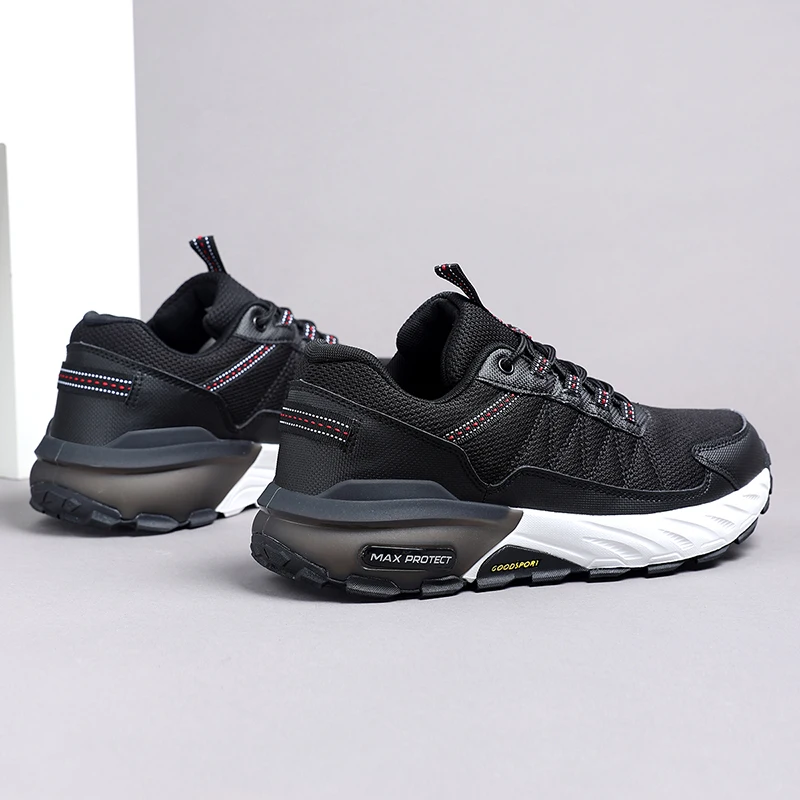 Men's mesh light casual sneakers spring summer new breathable soft sole outdoor racing running shoes students speed sports shoes