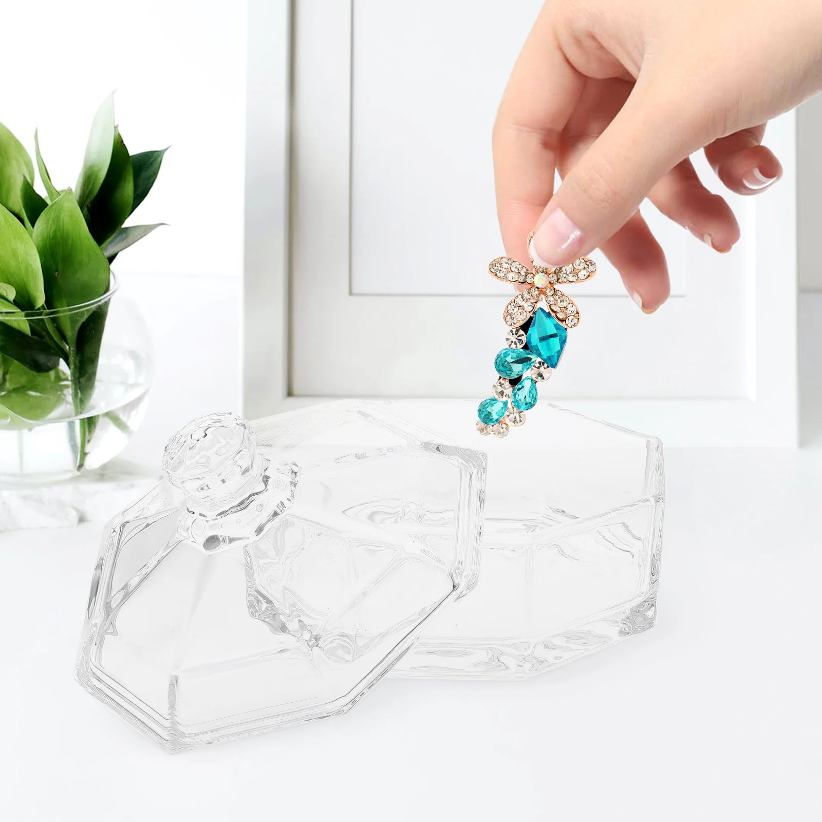 

2Pcs Classic Glass Candy Jars European Modeling Storage Jars Transparent Long Lasting Multipurpose Household Jar