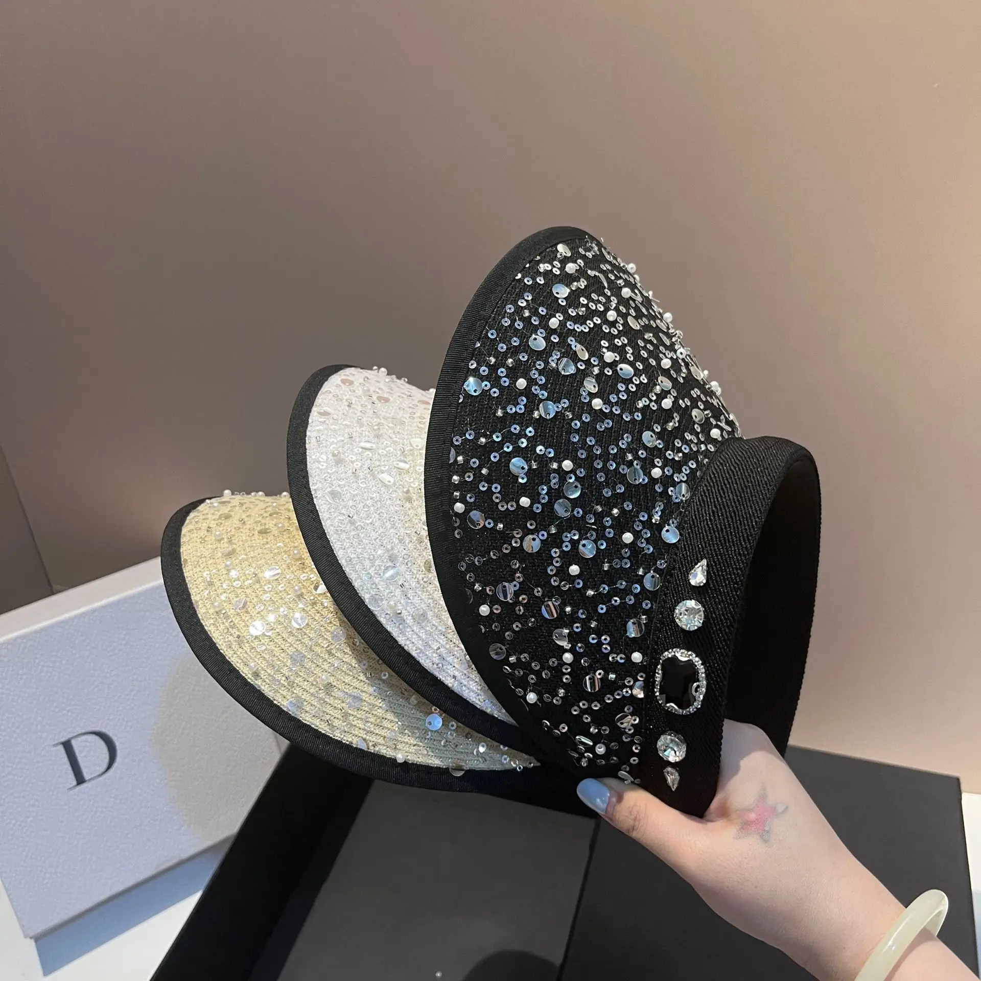 Luxury Rhinestone Sunscreen Summer Hats for Women Shining Sequins Empty Top Straw Hat Big Brim UV Protection Beach Sunshade Cap