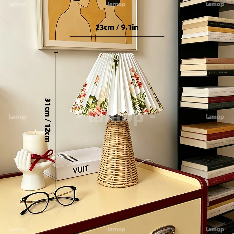 Rattan Woven‑Taper‑Stand Accordion‑Flare‑Shade Table Lamp Retro‑Cottage 3 Tone Mild Radiance Bedside Tea‑Nook Shelf Decor