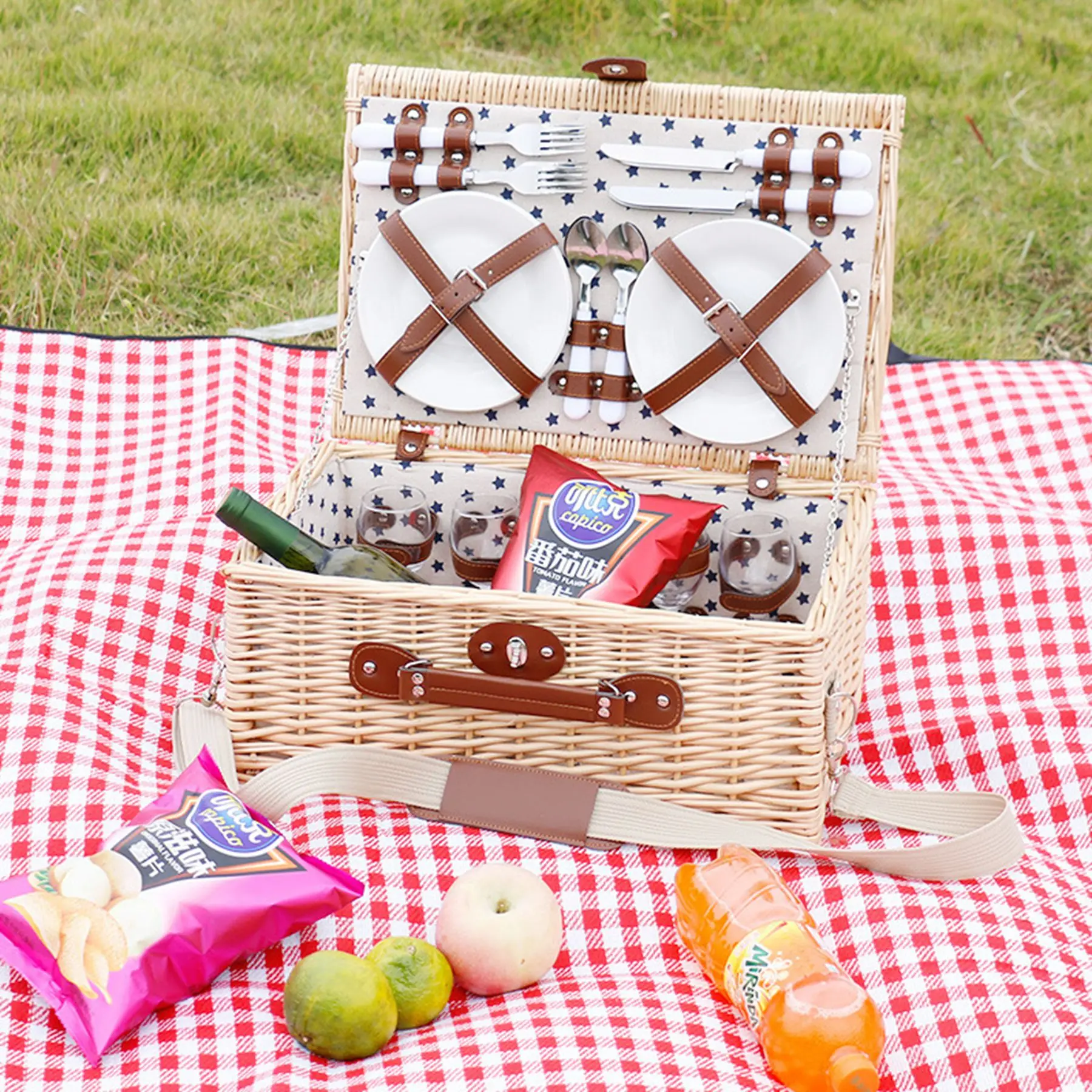 

Vacation Camping Picnic Basket Handmade Willow Weaving with Lid Tableware Carrying Basket Vine Weaving Craft Gift Picnic Basket