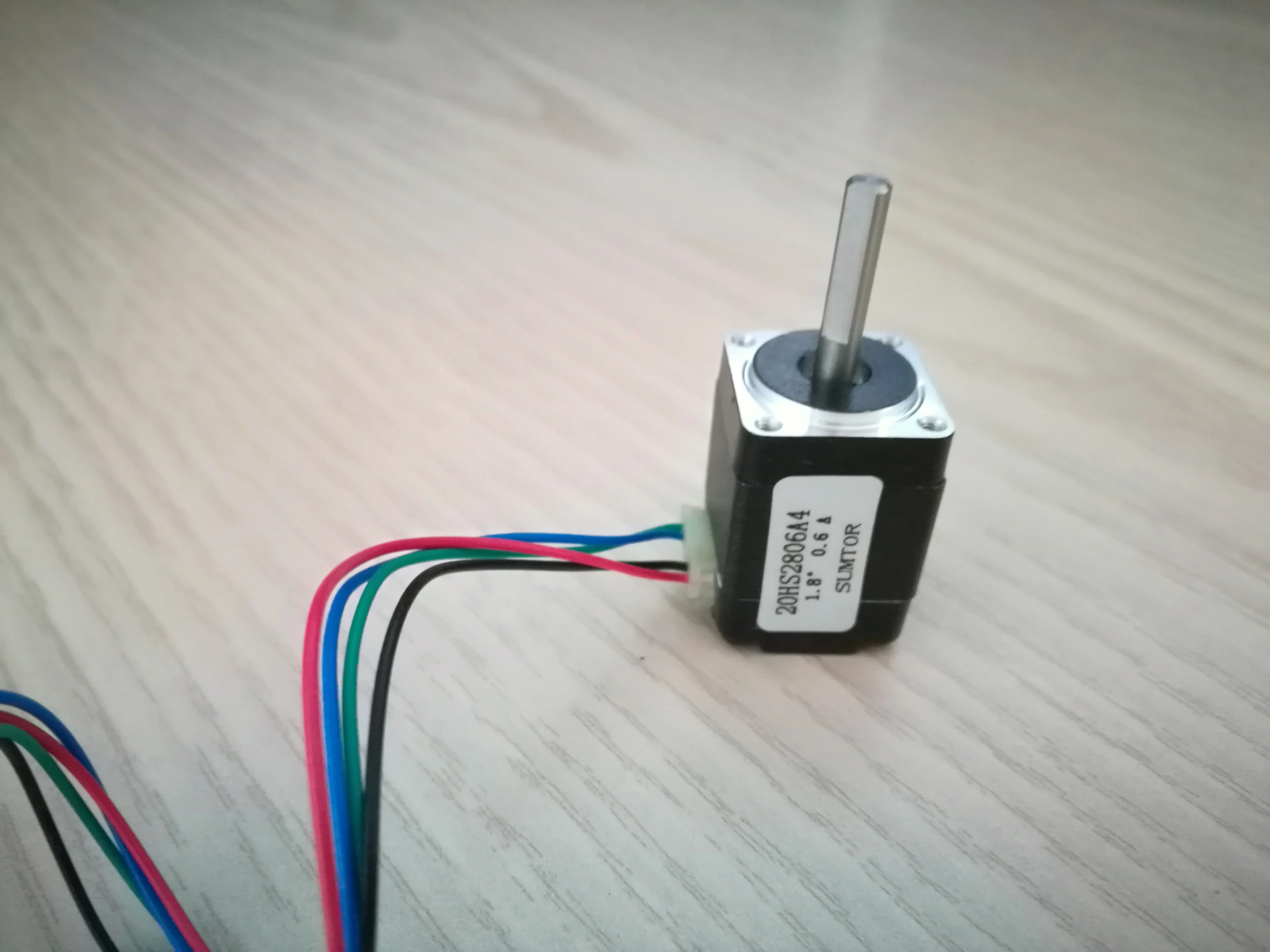 NEMA 8 Stepper Motor 1.8 degree 4-lead  Holding Torque1.4N.cm Body Length 28mm Single or dual output shaft motor