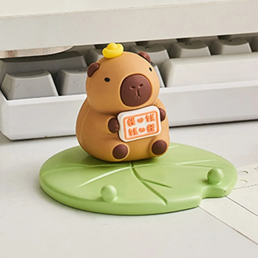 Phone Holder Resin Capybara Ornament Desk Decor Cartoon Capybara Model Toy Cute Lotus Flower Animal Figurines Office Decor