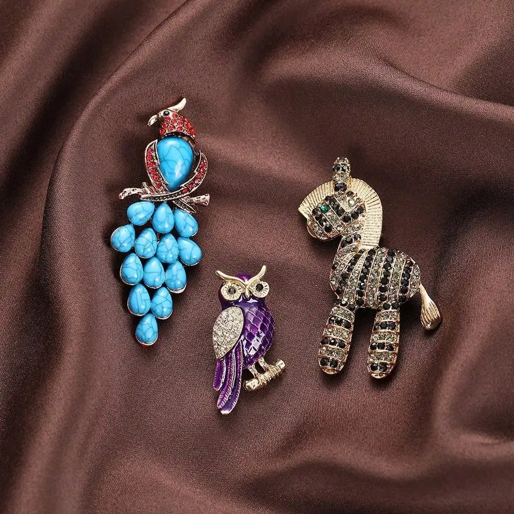 Creative Cute Cartoon Zebra Animal Zodiac Pendant Fashion Diamond Full Owl Brooch Accessories