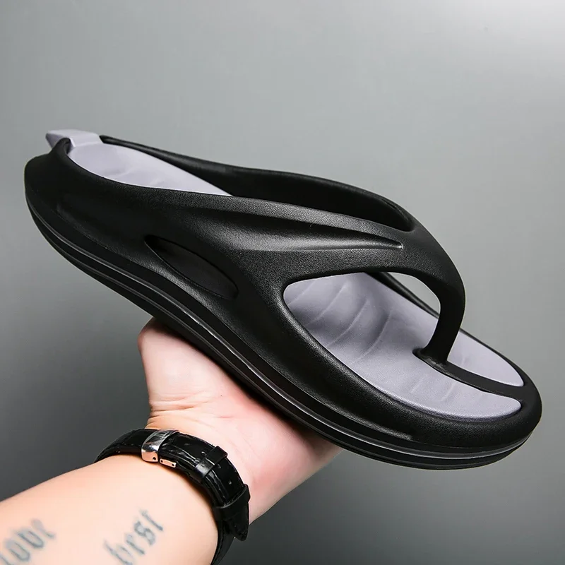 High Quality New Men Flip Flops Slippers Outdoor Indoor Beach Sandals Trend Men Thick Sole Soft Slides Men Slippers Casual Shoes