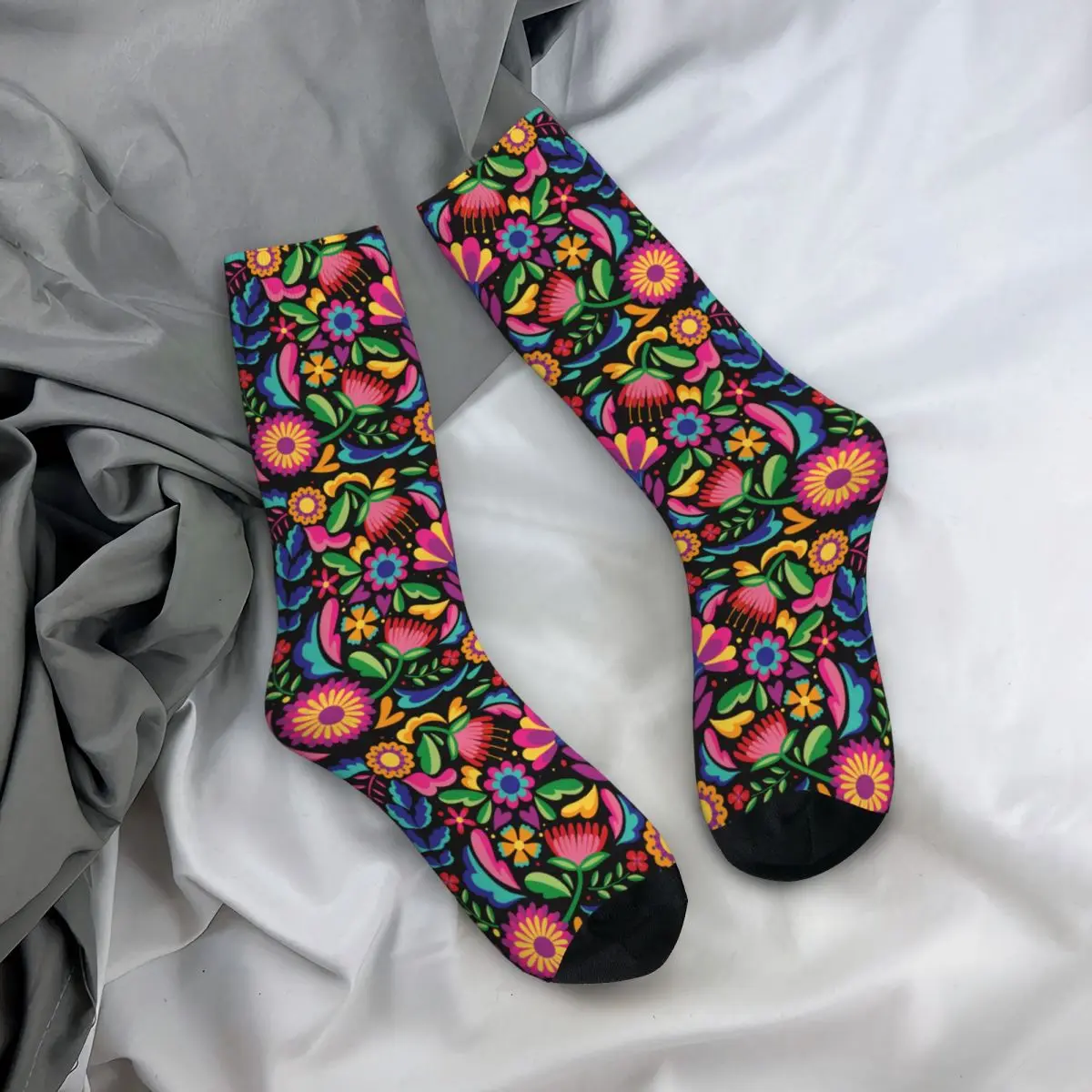 Fashion Colorful Mexican Floral Pattern Sports Socks Ethnic Flowers Polyester Middle Tube Socks for Women Men Sweat Absorbing