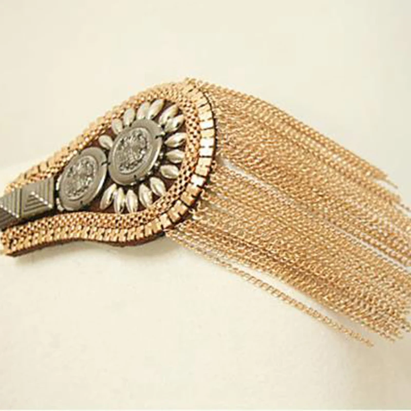 

British Style Brooch Small Suit Shoulder Strap Multi Tassel Rivet Epaulet Epaulette Pin On Women Men Suit Accessories