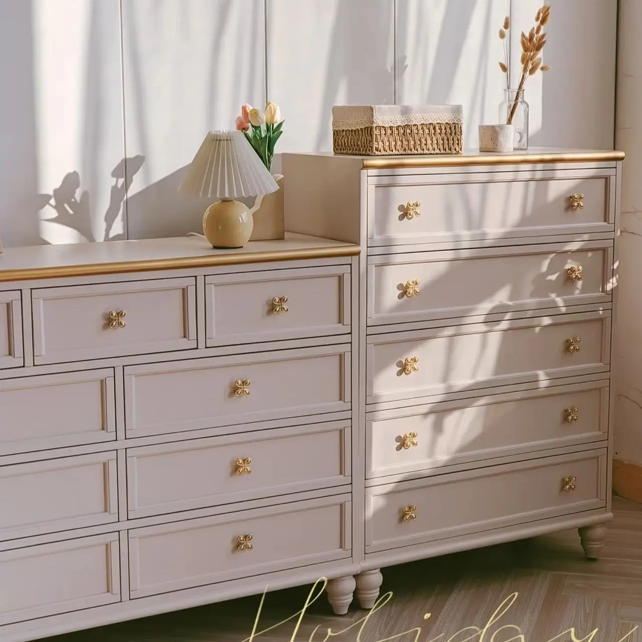 

Vintage Brass handle cabinet doors, cabinets, wardrobes, drawers, gold luxury furniture, copper flower cabinets, simple handles