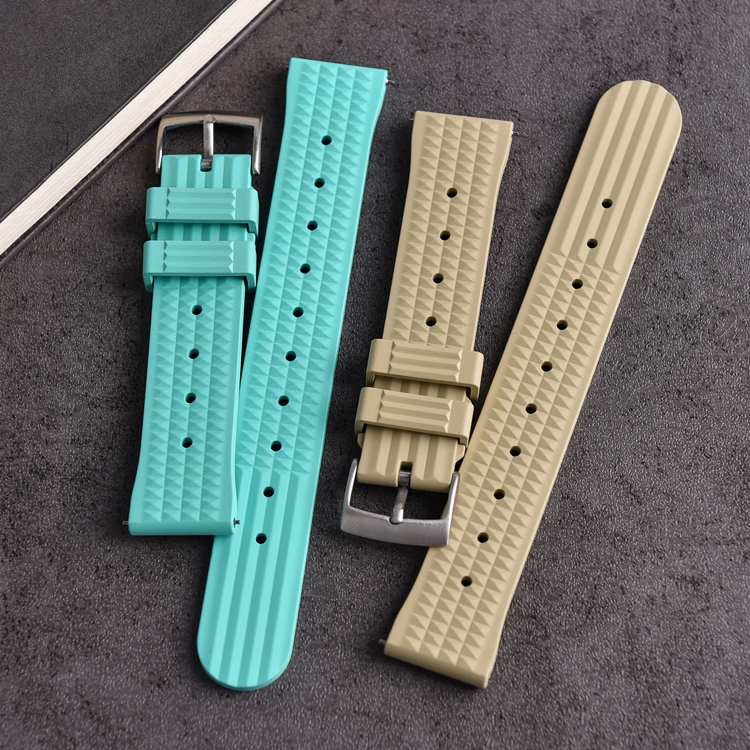 20/22mm Waffle Texture Waterproof FKM Rubber Watch Strap Quick Release Replacement Band